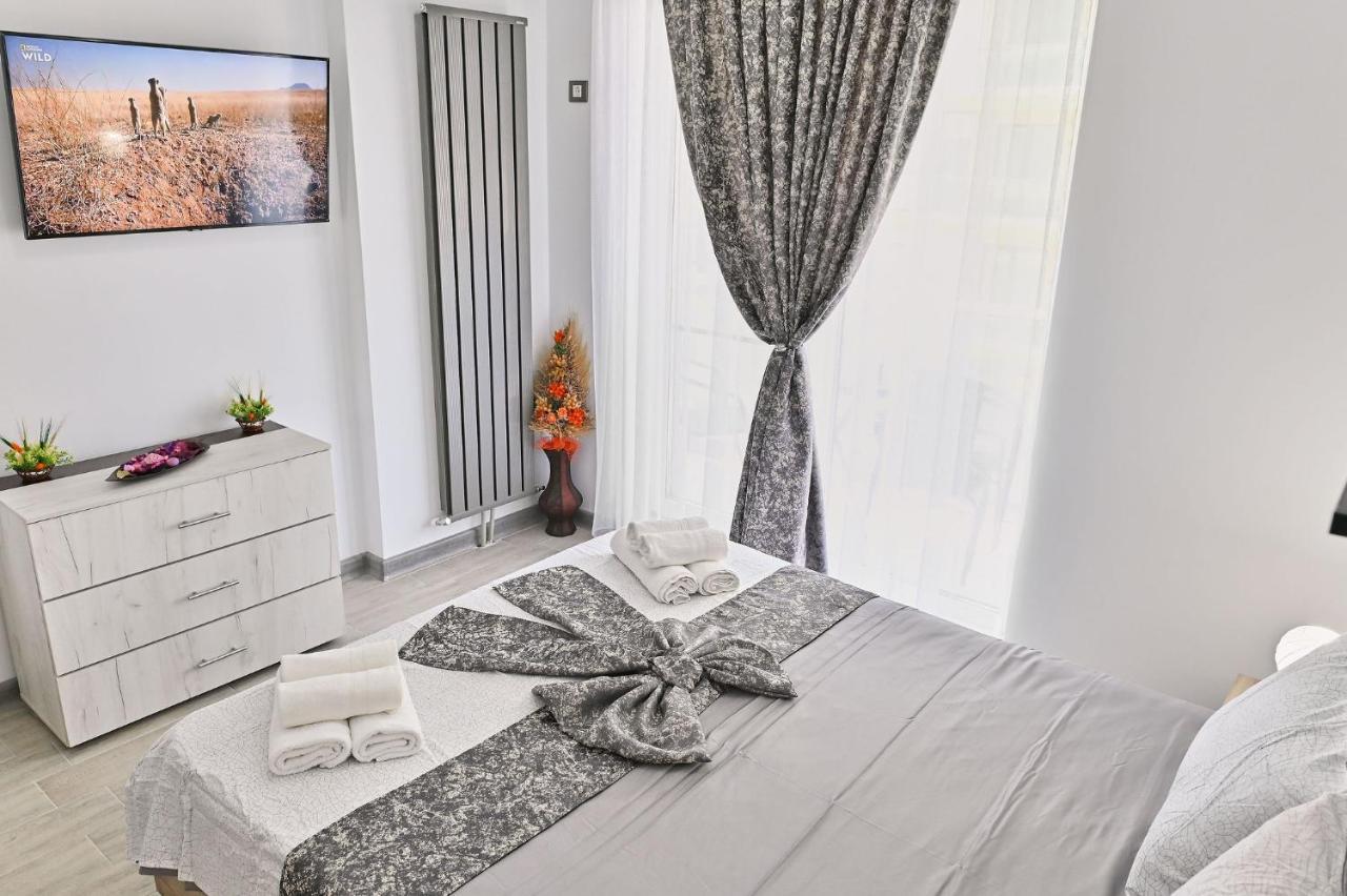 Moon Sea View Apartment - Spa N Pools Resort مامايا المظهر الخارجي الصورة