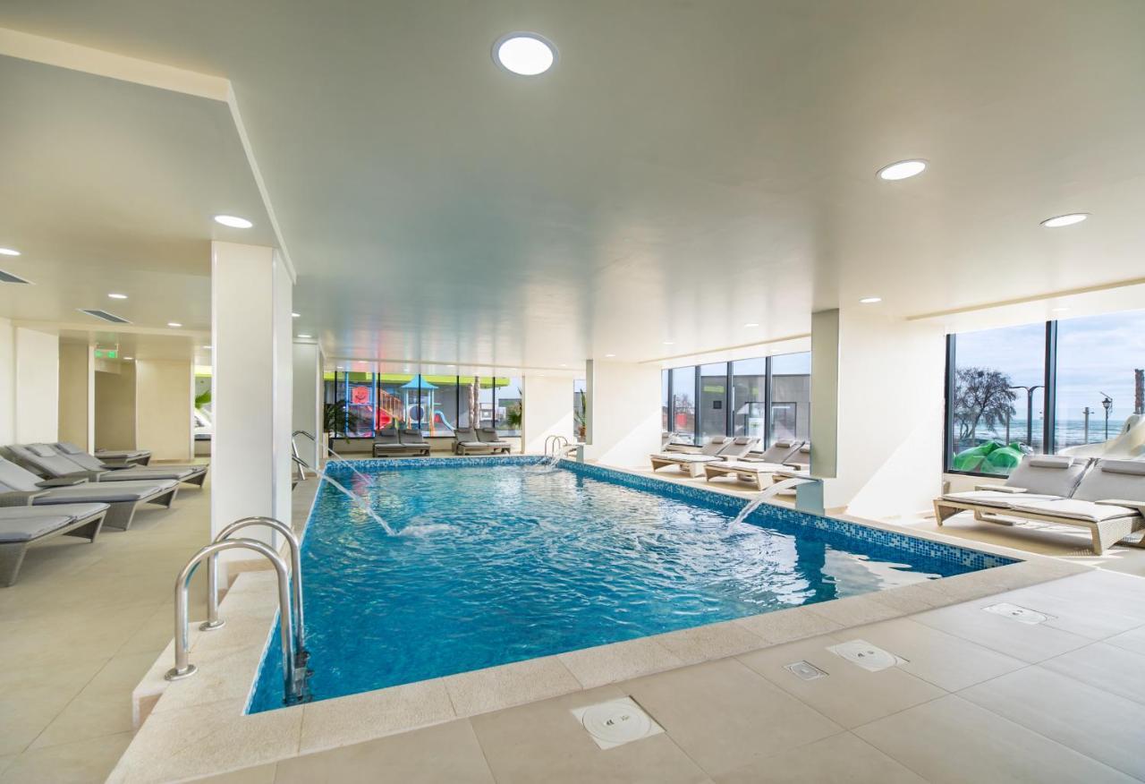 Moon Sea View Apartment - Spa N Pools Resort مامايا المظهر الخارجي الصورة