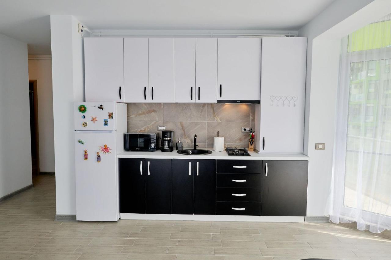 Moon Sea View Apartment - Spa N Pools Resort مامايا المظهر الخارجي الصورة
