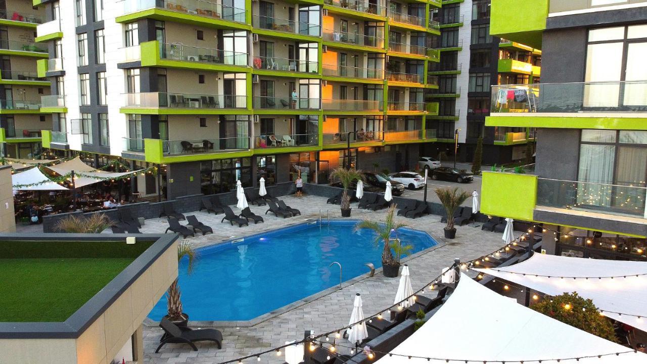 Moon Sea View Apartment - Spa N Pools Resort مامايا المظهر الخارجي الصورة